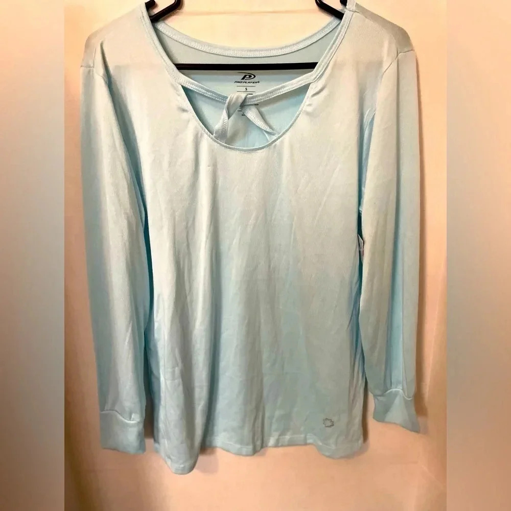 Pro player cut out vneck top color corydalis blue size S